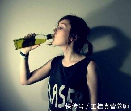 食物|人到四十如何保养自己?男人记住6条养生法则,长寿也变得不再遥远