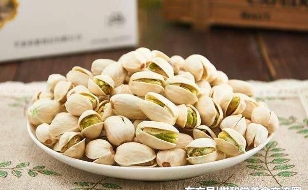 开心果|减肥还在节食不如多吃此几种食物,清肠刮油,助你远离大肚腩