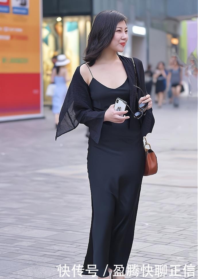 尝试一下|初秋不知道怎么穿?来看看这些时尚达人的穿搭吧,总有一款适合您