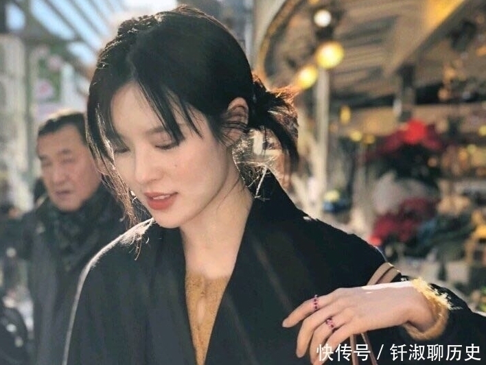 油光|青春期女生总是“油光满面”?坚持3个习惯,和“油脸”说拜拜