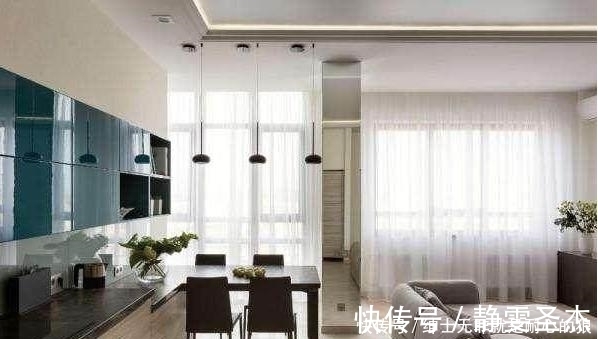 凹凸槽|老公亲自改装房子,把电视背景墙做到阳台,客厅看上去大了两倍