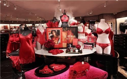 性感|美国时尚品牌没内涵,靠性感营销苟延残喘有些国人还在被割韭菜