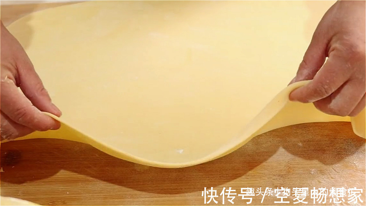 鸡蛋|面粉加鸡蛋的美味做法,外皮酥脆,层次丰富,看着都流口水