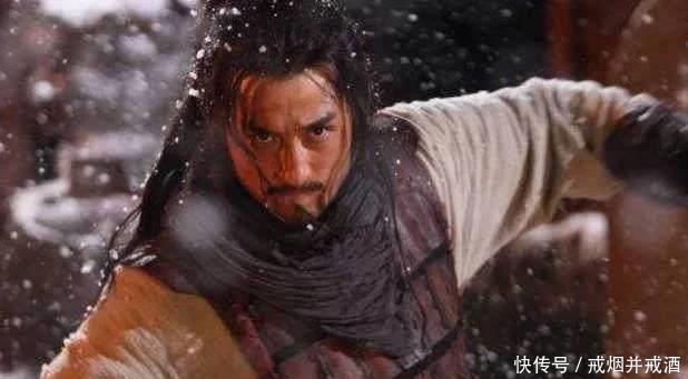 林冲!梁山有一好汉,枪法吊打林冲,能刀枪不入,却成了最早阵亡的主将!