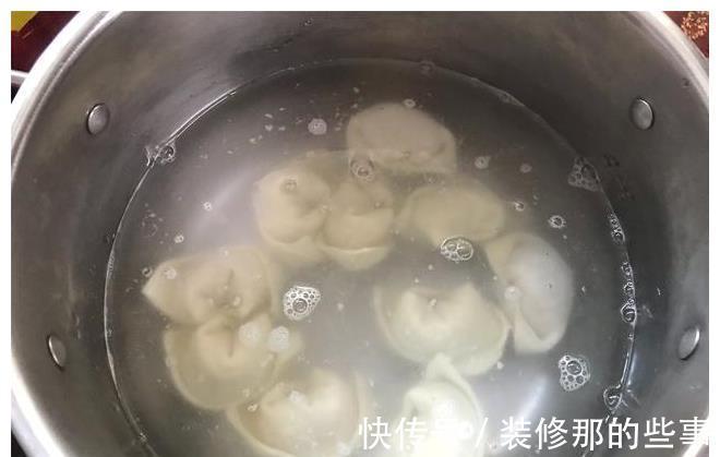酸汤|酸汤馄饨好不好吃，汤汁是关键，教你调制方法，酸辣开胃，太香了