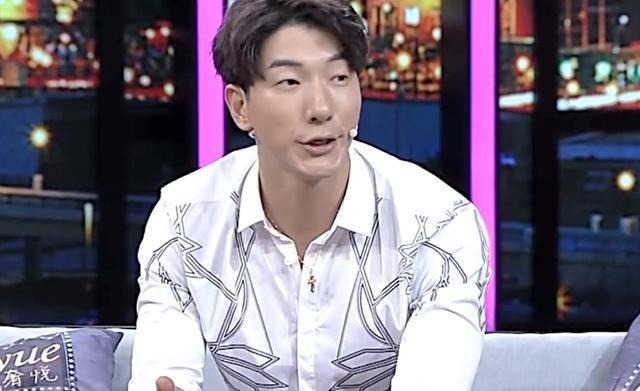 张亮苦心经营多年的“好爸爸”人设崩塌,他该何去何从