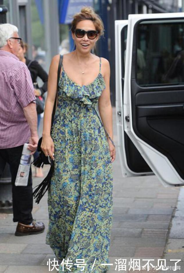 刚入秋别穿太厚,准备一件优雅长裙就足够,一旦穿上就再也离不开