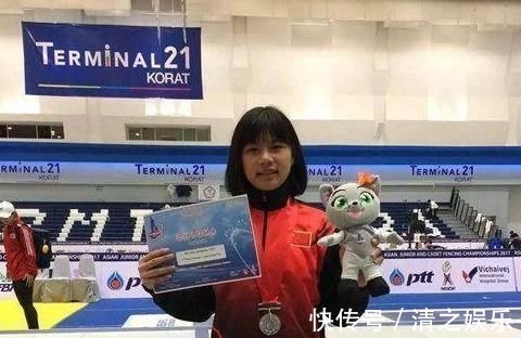 北京大学|外媒质疑我国半导体,芯片女神成功让其闭嘴:30岁斩获世界大奖!