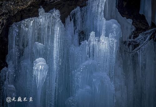 界河|卧龙关冰瀑，号称完爆虎牙，只因这里生活着大熊猫和雪豹吗