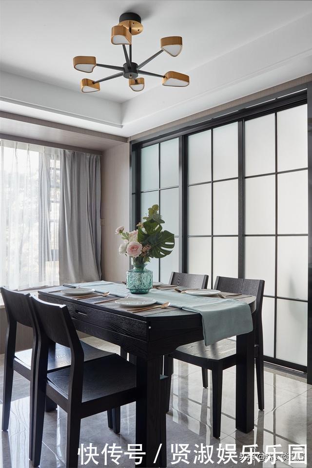 书房|越来越多人喜欢横厅，看完她家，发现不是一般的大气，简约又高级