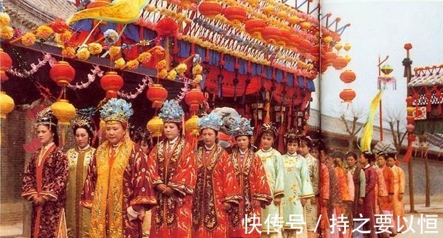 老父亲$元春在省亲的7小时里,反复跟贾府强调着同一件事!