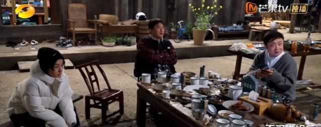 人均 差距真大！综艺节目中5个人一顿饭花70元，剧外吃牛肉人均1200元