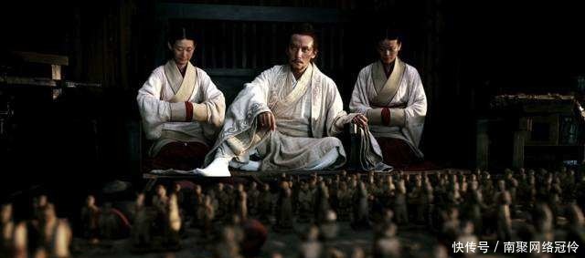 杀韩信|韩信到底是怎么死的?刘邦许他三不杀,最后却被削尖的竹子捅死了