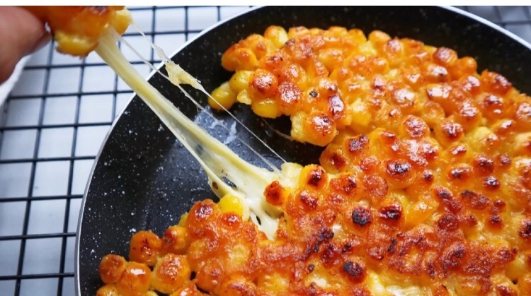 又香又脆!追剧小零食之芝士玉米烙!