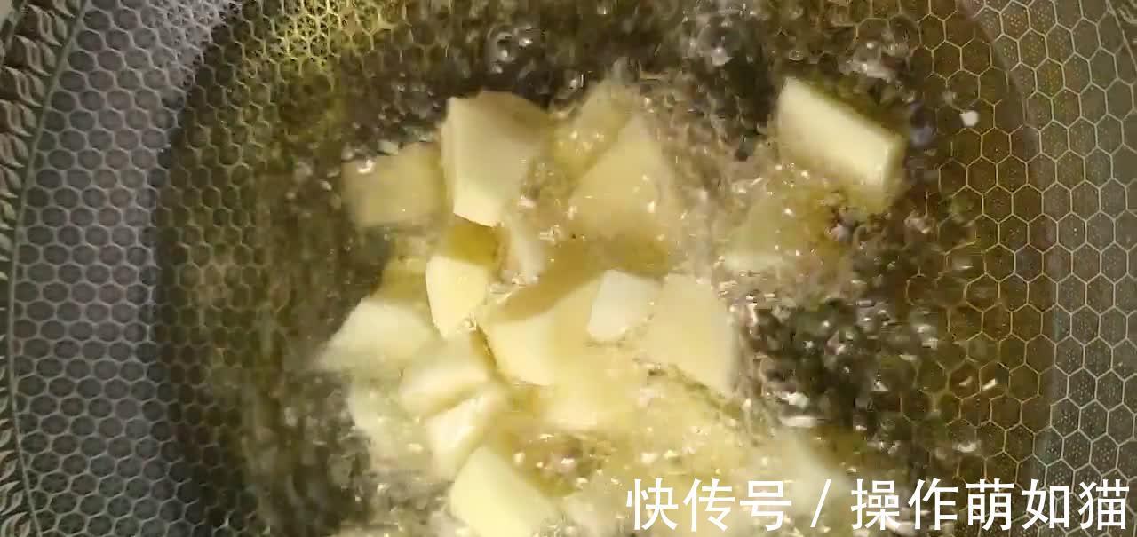 最火街边小吃，香辣味美香气扑鼻，做法简单在家就能轻松搞定