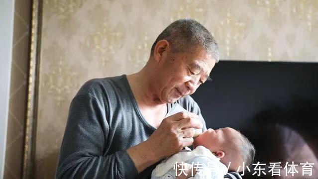 上有老下有小|67岁田女士产女后续：当初让网友担心的问题，现在都有了答案