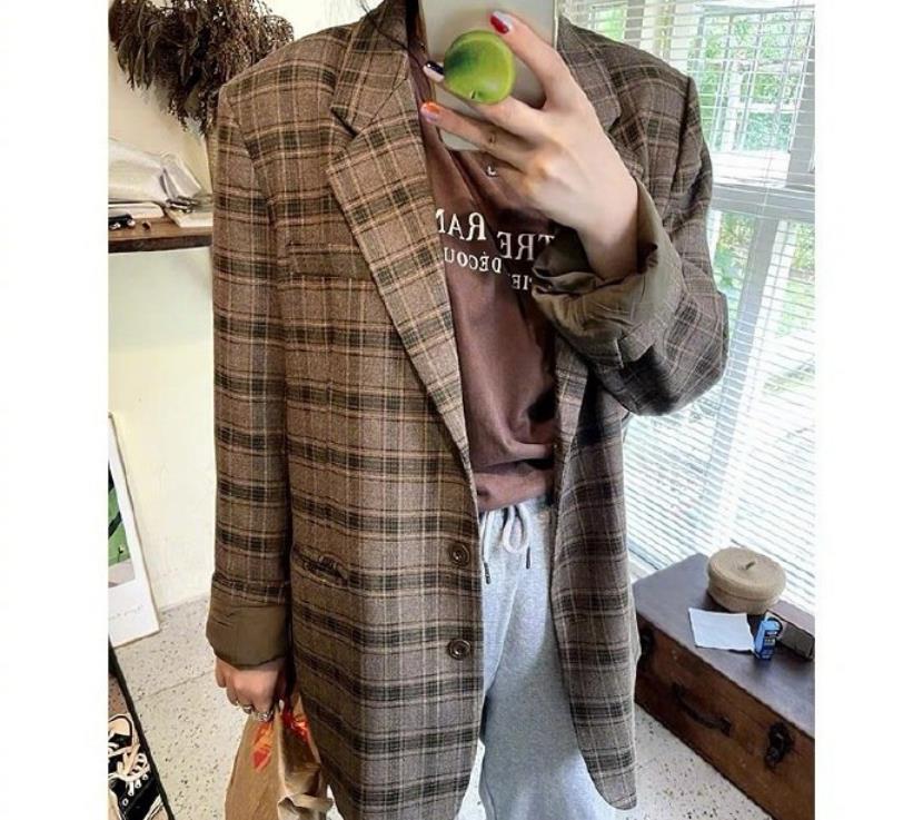 t恤|秋冬纯色西装的穿搭未免老气!格纹西装才是正统,尽显帅气风格