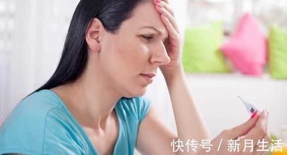 头皮|头皮里抓出“白泥”是头皮屑吗?八成是暗示3种问题,别忽视了