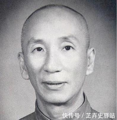 叶问|1972年叶问葬礼现场老照片：武术界泰斗云集，李小龙穿布鞋祭奠