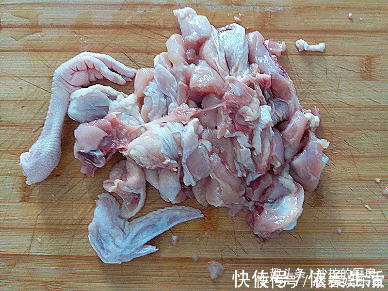 猪牛|猪牛羊肉都靠边站,天冷最该吃此肉,更滋补,16元就能买1只