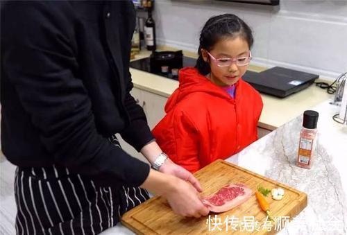 小潘|俩娃一个天天吃猪肉，一个天天吃鱼、牛肉，3年后2人差距太明显