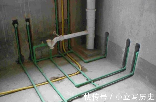 老师傅|水管走地还是走顶?若不是老师傅指点,装修差点就被坑了