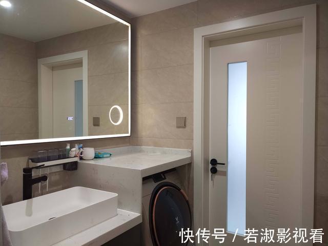 浴室柜|曾经很常见的7种卫生间用品,如今早就有了替代品,老款该淘汰啦