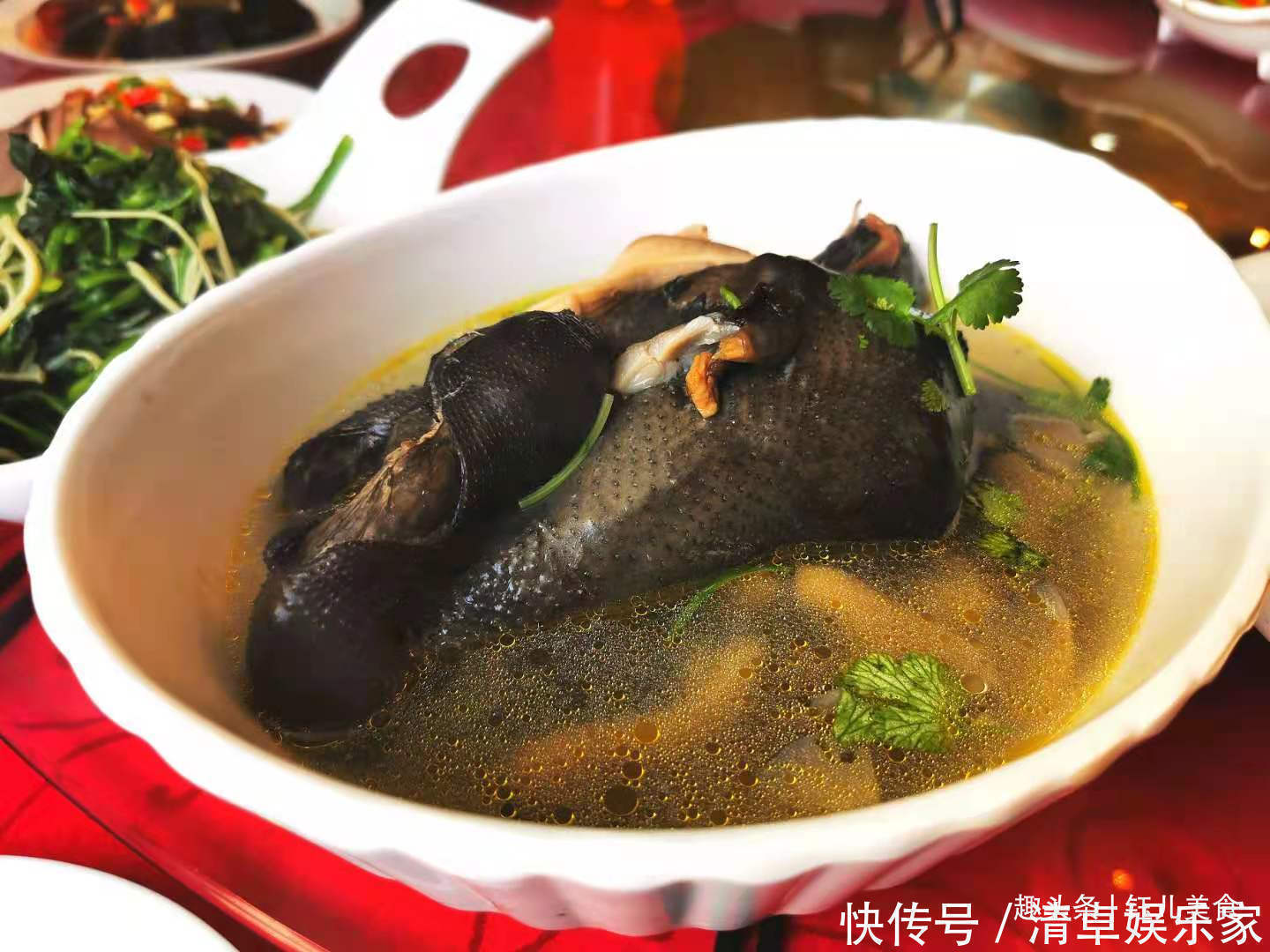 盐水鸭|花了688的聚餐宴,婆婆说200块钱都不值,网友:太便宜了