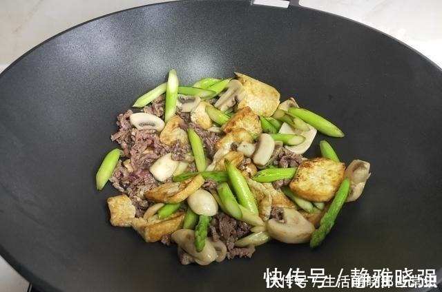 一家3口4个菜,好吃不贵天天不重样,生活有仪式感,中年的浪漫