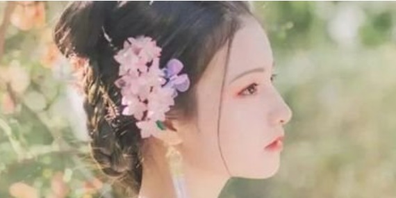 苏小妹@美女出上联“孙权嫁妹，有备而来”，书生对下联，抱得美人归！