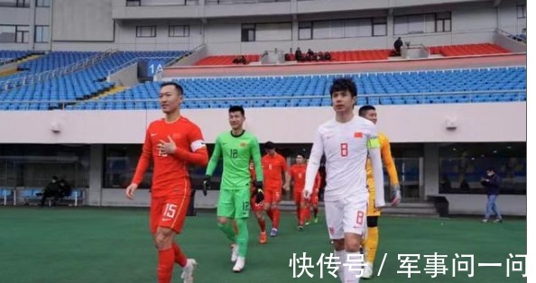 贾岩峰|国足队长吴曦获力挺,李霄鹏仍很信任他,躲球另有原因
