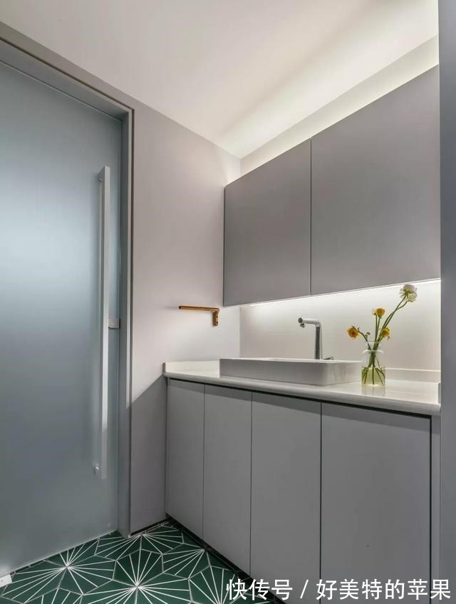 装饰画|布局简单、又具艺术气息的简约风，一个字，爱！