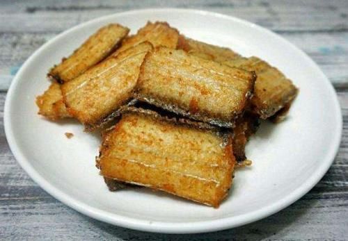 带鱼|炸带鱼时,不要直接下锅炸,炸前多做两步,带鱼香酥可口,没腥味