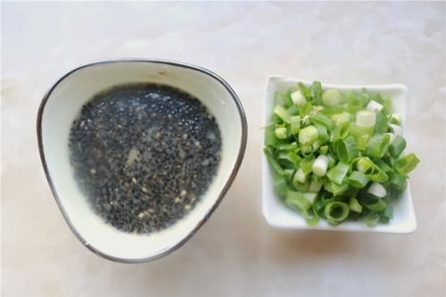  花卷|掌握花卷层次分明的秘诀，葱香四溢松软好吃，新手也能成功