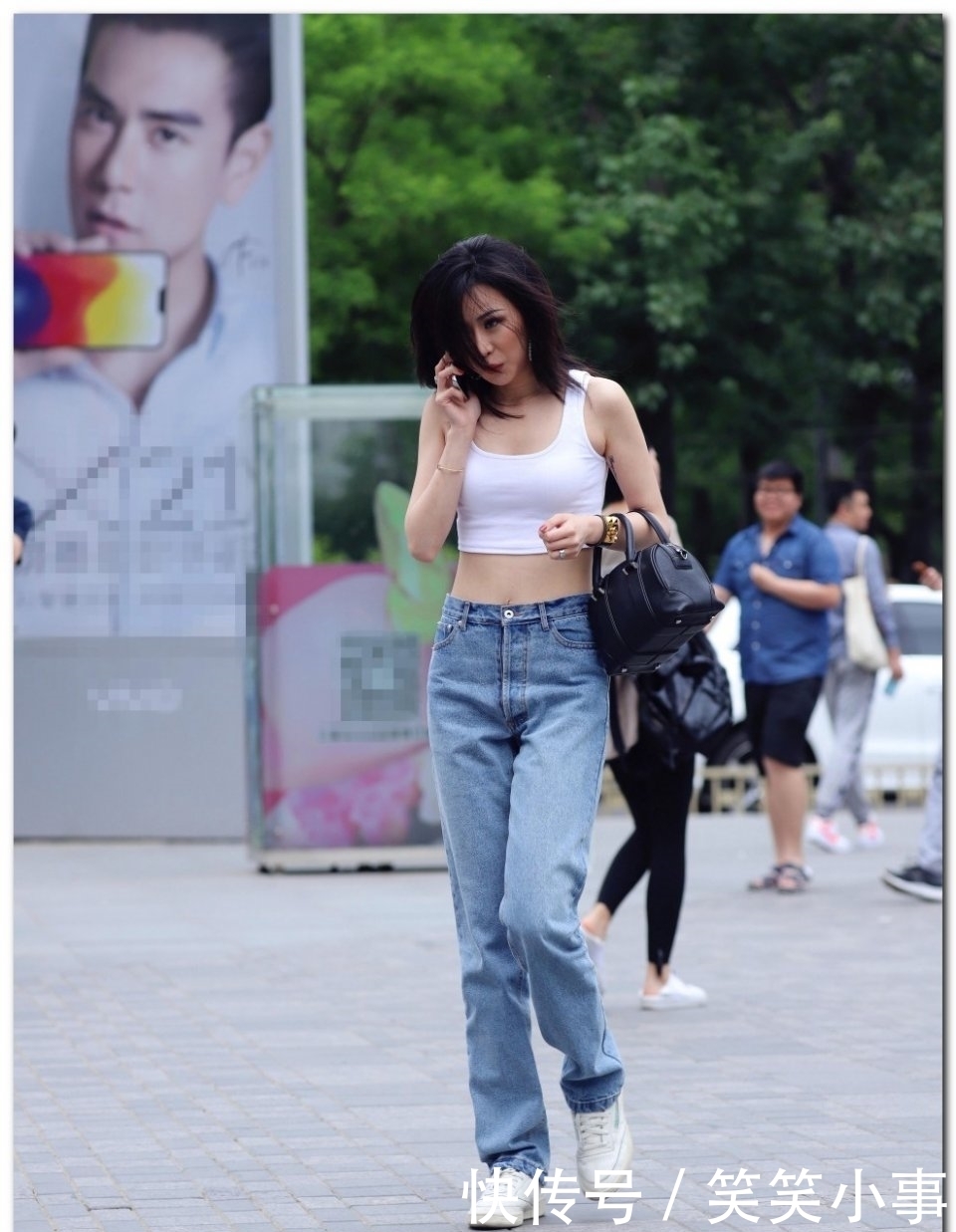 街拍:美丽时尚的潮人,辣妈们美得不要不要的