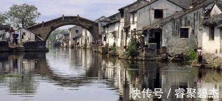 苏轼$王安石出一上联,几百年来无人能对,最后却被一10岁孩子对出