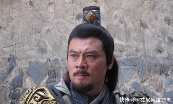 单挑|官渡战场两场精彩单挑,四名虎将上阵,只是为了突出一个人