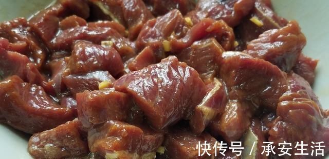 美味|牛肉这么做香浓美味,学会这个懒人做法,肉质不柴不腥营养好吃