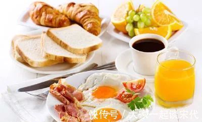 气血|早养胃,午养心 ,晚养百脉,三大黄金养生时间段,你都做对了吗