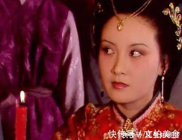 贾宝玉&红楼梦里那么多女性,为何曹雪芹唯独说她是天真烂漫之人