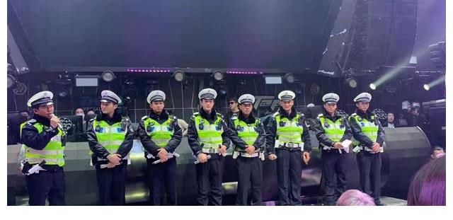 滚烫人生:交警职业体验,哥哥团大换血,李承铉回归还有2人加入