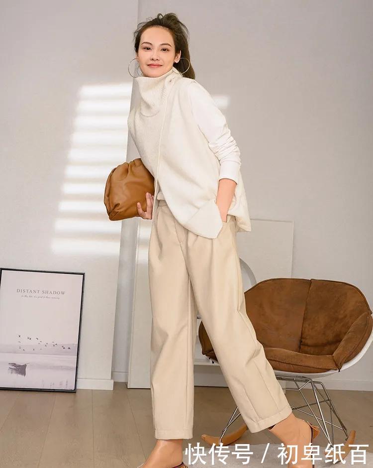 阔腿裤算什么?西班牙王后的“液体裤”才厉害,一般人不敢这么穿