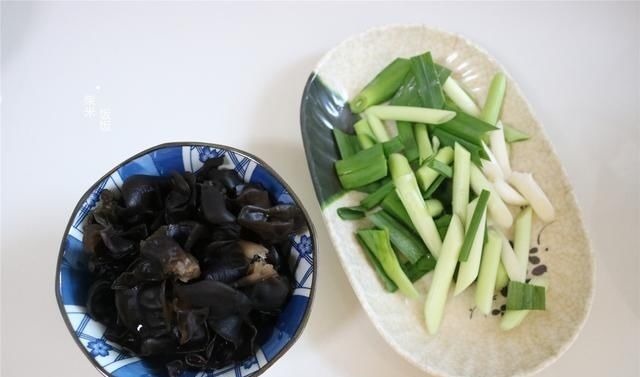 豆腐这样做太好吃了,我家每周做一次,软嫩入味,给肉都不换