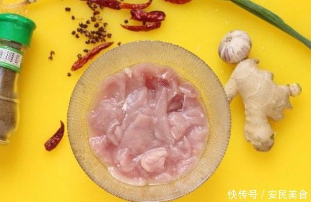 教你做爽滑的水煮肉片,方法配料告诉你,在家轻松搞定