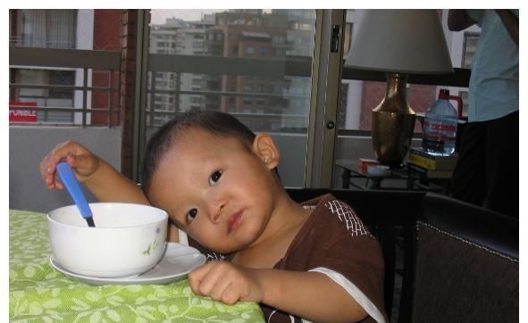 6岁男娃嘴里发出阵阵酸臭,儿科医生孩子积食严重,家长别拖了