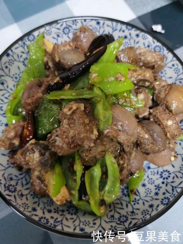 这辣椒炒海腚 爆炒海葵连吃3天了！明天还想吃