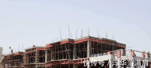 火爆|售楼处冷清，朋友圈却火爆，带你看看楼市最真实的样子