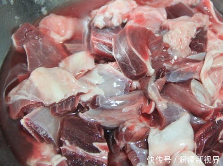 快速|炖牛肉有窍门,再加2样,牛肉快速软烂,肉质鲜香美味,无腥味