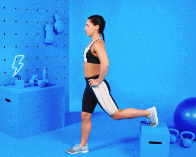 动作|98年新疆翘臀美女,混血颜值搭配性感身材,网友:简直是漫画女孩