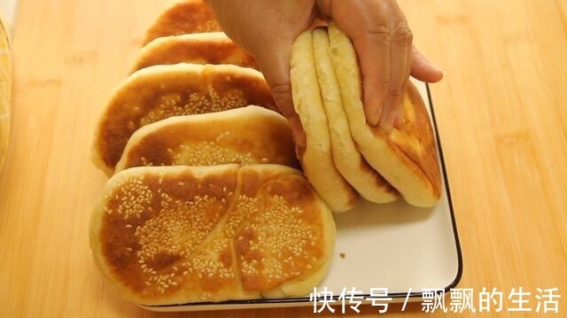 2根红薯,一碗面粉,做孩子爱吃的零食,外脆里香,比煎油条简单